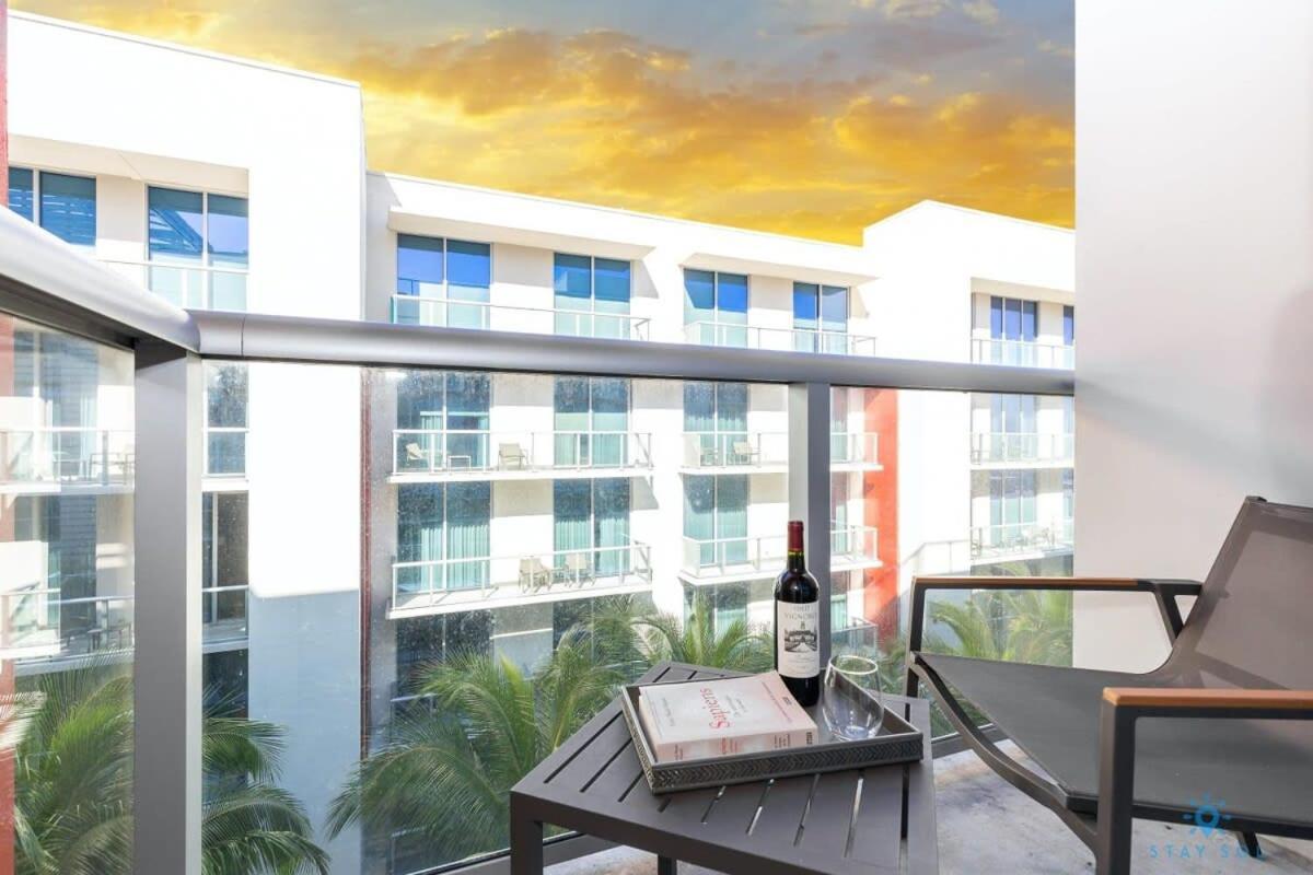 Tropical Oasis - Rooftop Pool- Near Beach - Gym Hollywood Bagian luar foto