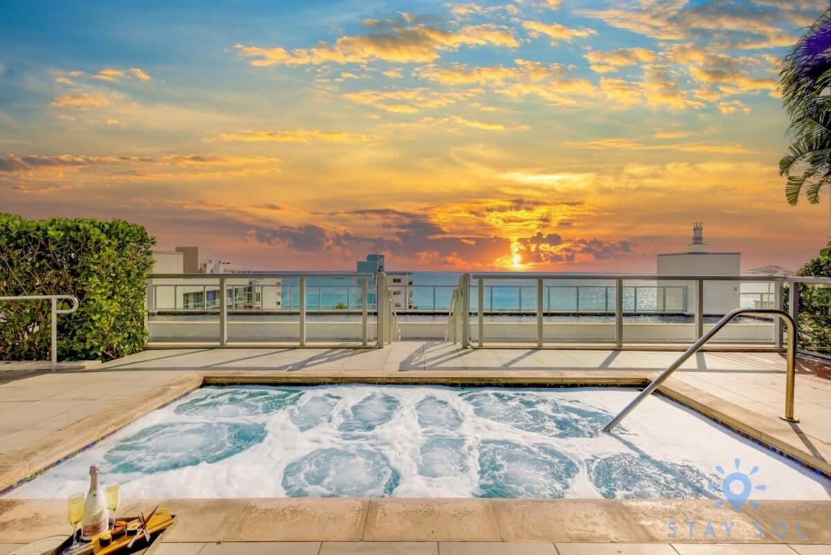 Tropical Oasis - Rooftop Pool- Near Beach - Gym Hollywood Bagian luar foto